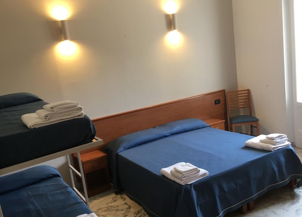 Hotel Lungomare Reggio di Calabria Exterior foto